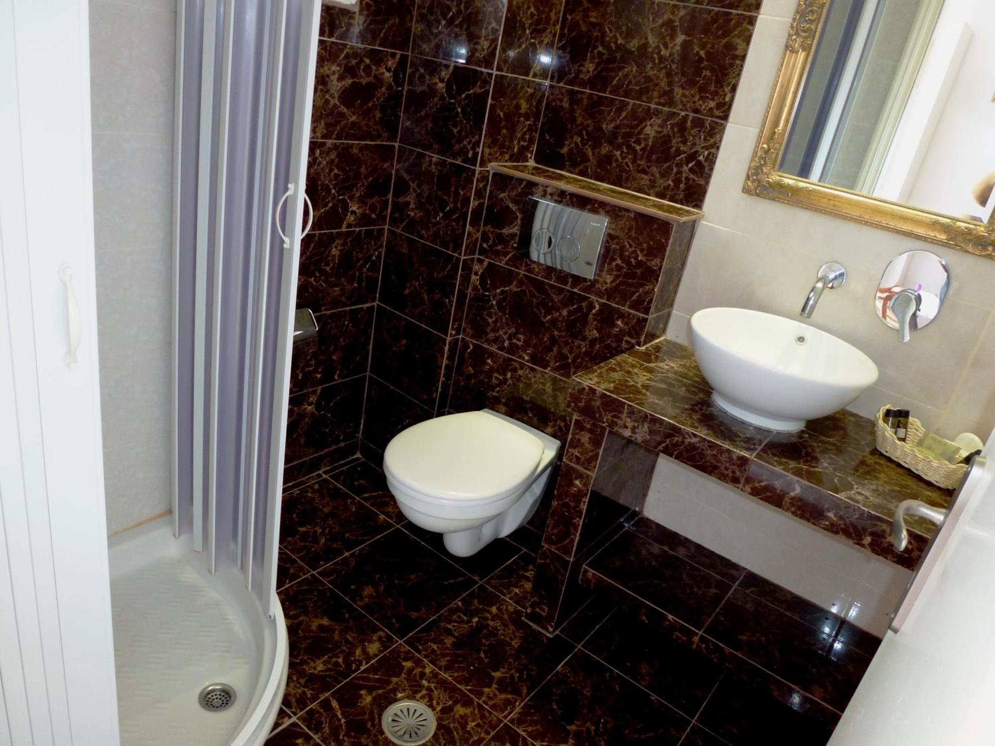 Bougainvillea Suites Καμάρι Εξωτερικό φωτογραφία