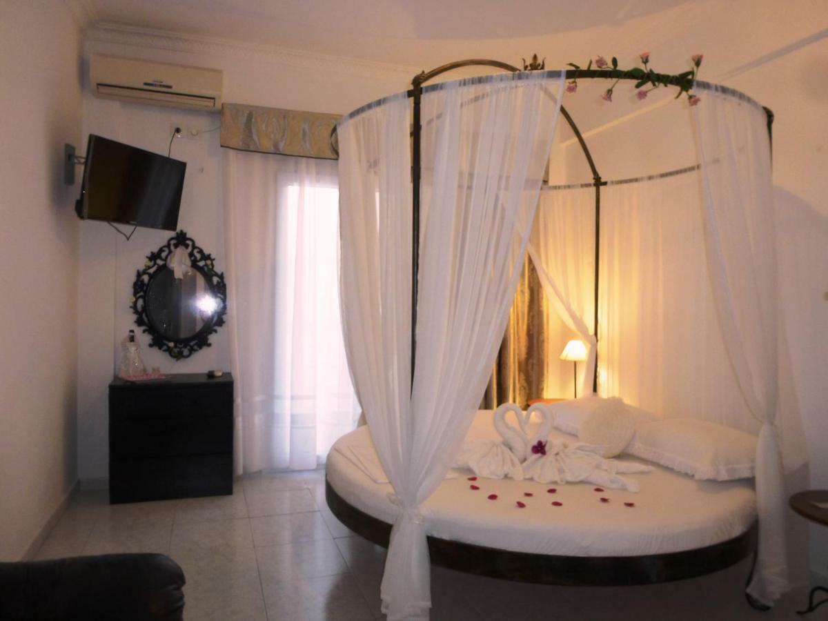 Bougainvillea Suites Καμάρι Εξωτερικό φωτογραφία
